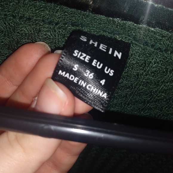 Green shein cropped shirt size small - Picture 6 of 8